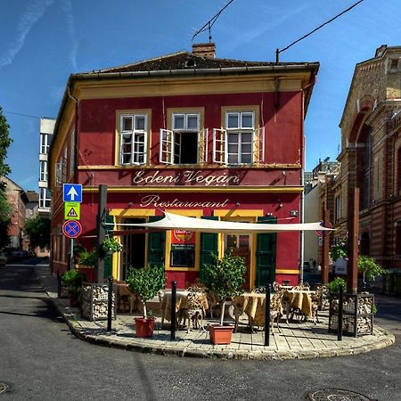 Santico Art Hotel And Hostel Budapest Kültér fotó
