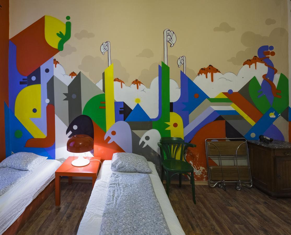 Santico Art Hotel And Hostel Budapest Szoba fotó