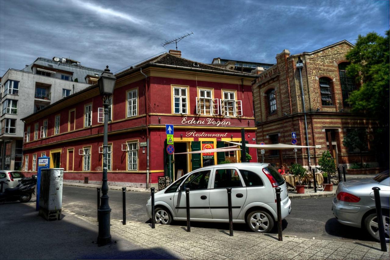 Santico Art Hotel And Hostel Budapest Kültér fotó